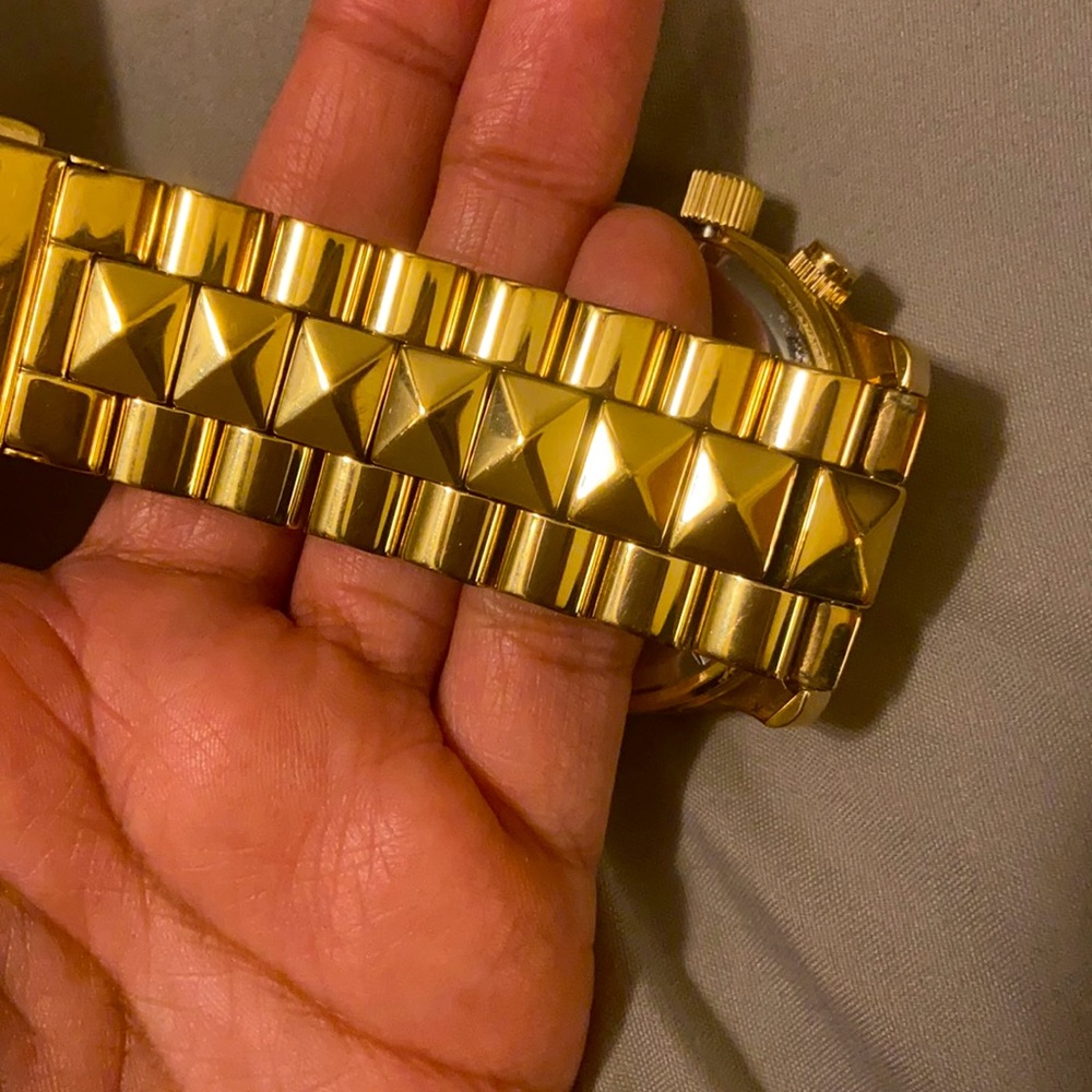 MK WATCH - Picture 4 of 5